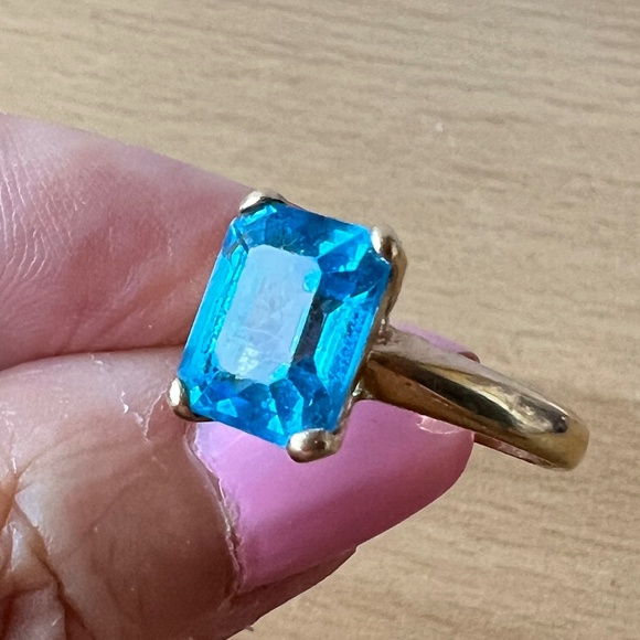 VINTAGE 14K YELLOW GOLD EMERALD STEP CUT BLUE TOPAZ RING CLASSIC ENGAGEMENT - Picture 13 of 16
